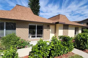 809 Palm View Dr, Naples, FL 34110 - Photo 1