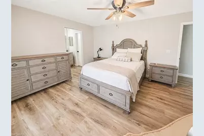 27594 Shore Dr, Bonita Springs, FL 34134 - Photo 7