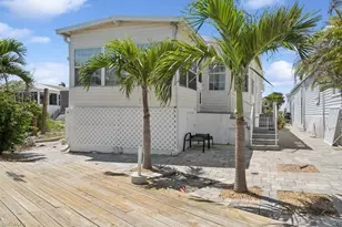 12 Nancy Ln, Fort Myers Beach, FL 33931 - Photo 23