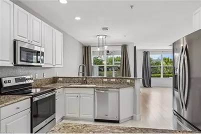 1410 Mariposa Cir #102, Naples, FL 34105 - Photo 9