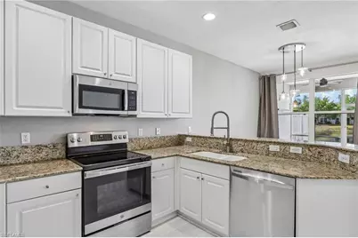 1410 Mariposa Cir #102, Naples, FL 34105 - Photo 11