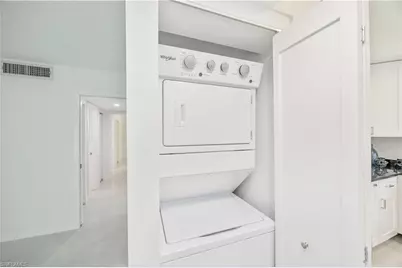 4180 Crayton Rd #E4, Naples, FL 34103 - Photo 9