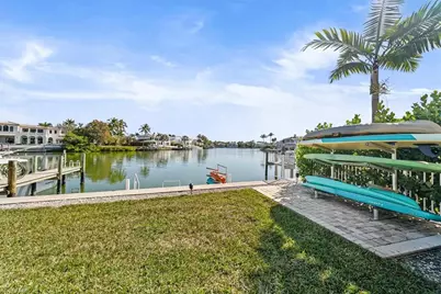 1910 Gulf Shore Blvd N #107, Naples, FL 34102 - Photo 31