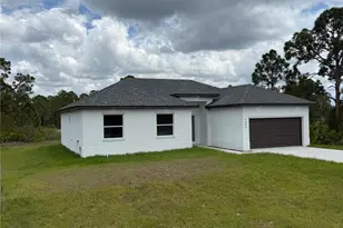 1089 Eisenhower Blvd, Lehigh Acres, FL 33974 - Photo 3