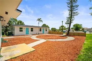2316 Bayside St, Naples, FL 34112 - Photo 3