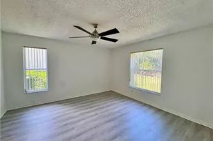 661 Squire Cir, Naples, FL 34104 - Photo 17