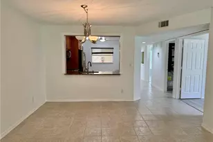 661 Squire Cir, Naples, FL 34104 - Photo 13