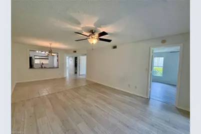 661 Squire Cir #101, Naples, FL 34104 - Photo 7