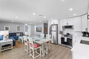 541 94th Ave N, Naples, FL 34108 - Photo 9