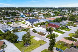 549 94th Ave N, Naples, FL 34108 - Photo 15