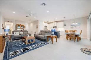 2555 Seychelles Dr, Naples, FL 34112 - Photo 11