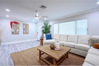 810 103rd Ave N, Naples, FL 34108 - Photo 3