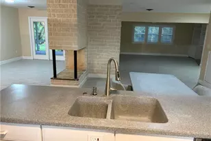 1600 Mandarin Rd, Naples, FL 34102 - Photo 7