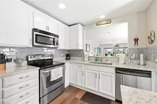 8721 Querce Ct, Naples, FL 34114 - Photo 7