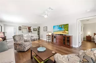 8721 Querce Ct, Naples, FL 34114 - Photo 11