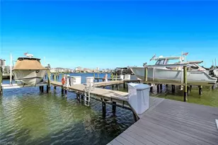 410 Flagship Dr, Naples, FL 34108 - Photo 23