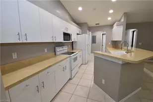 19949 Lake Vista Cir, Lehigh Acres, FL 33936 - Photo 7