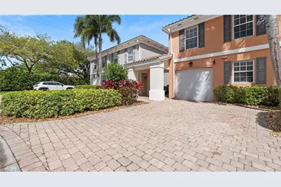 5766 Cove Cir #24, Naples, FL 34119 - Photo 1