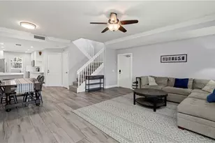 5766 Cove Cir, Naples, FL 34119 - Photo 3