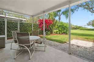 5766 Cove Cir, Naples, FL 34119 - Photo 19