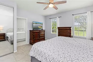 5766 Cove Cir, Naples, FL 34119 - Photo 11