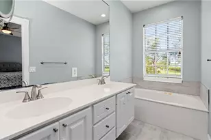 5766 Cove Cir, Naples, FL 34119 - Photo 13