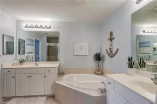 3996 Bishopwood Ct E, Naples, FL 34114 - Photo 19