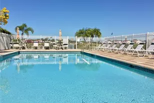 1095 Partridge Cir, Naples, FL 34104 - Photo 23