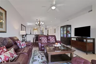 320 Robin Hood Cir, Naples, FL 34104 - Photo 15