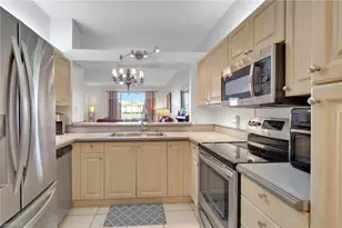 320 Robin Hood Cir, Naples, FL 34104 - Photo 7