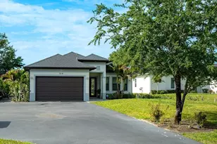 218 22nd Ave NE, Naples, FL 34120 - Photo 3