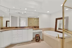1060 Borghese Ln, Naples, FL 34114 - Photo 19