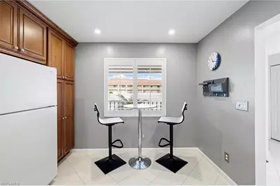 6900 Dennis Cir #J-205, Naples, FL 34104 - Photo 3