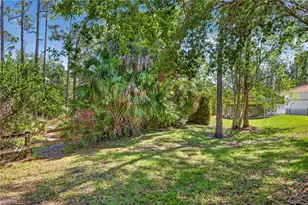 6295 Wilshire Pines Cir, Naples, FL 34109 - Photo 13