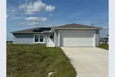 9026 E Justice Cir, Labelle, FL 33935 - Photo 1