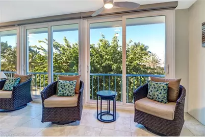1051 3rd St S #301, Naples, FL 34102 - Photo 9