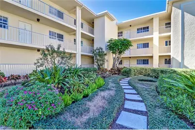 1051 3rd St S #301, Naples, FL 34102 - Photo 3