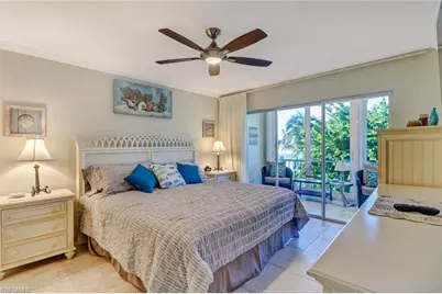 1051 3rd St S #301, Naples, FL 34102 - Photo 19