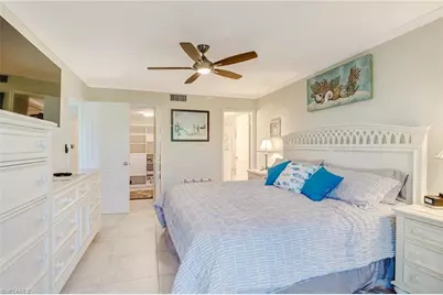 1051 3rd St S #301, Naples, FL 34102 - Photo 21