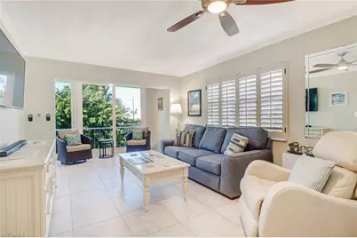1051 3rd St S #301, Naples, FL 34102 - Photo 15