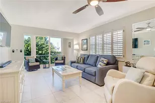 1051 3rd St S, Naples, FL 34102 - Photo 15