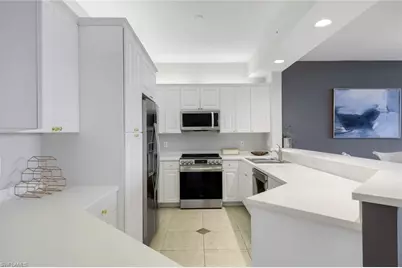 410 Flagship Dr #605, Naples, FL 34108 - Photo 9