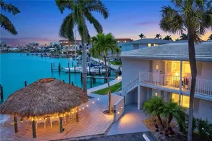 388 Harbour Dr, Naples, FL 34103 - Photo 1