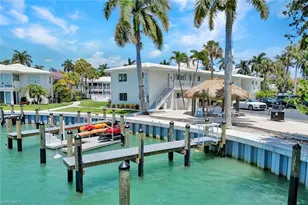 388 Harbour Dr, Naples, FL 34103 - Photo 25