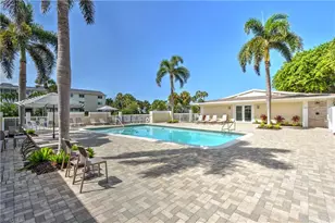 490 Broad Ave S, Naples, FL 34102 - Photo 17