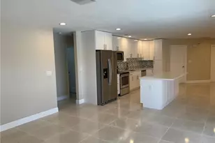 255 Pine Valley Cir, Naples, FL 34113 - Photo 5