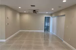 255 Pine Valley Cir, Naples, FL 34113 - Photo 11