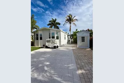 1066 Silver Lakes Blvd, Naples, FL 34114 - Photo 5