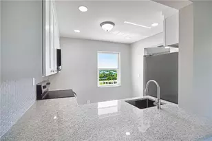 6220 Augusta Dr, Fort Myers, FL 33907 - Photo 5