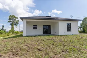 733 Phelps St E, Lehigh Acres, FL 33974 - Photo 11